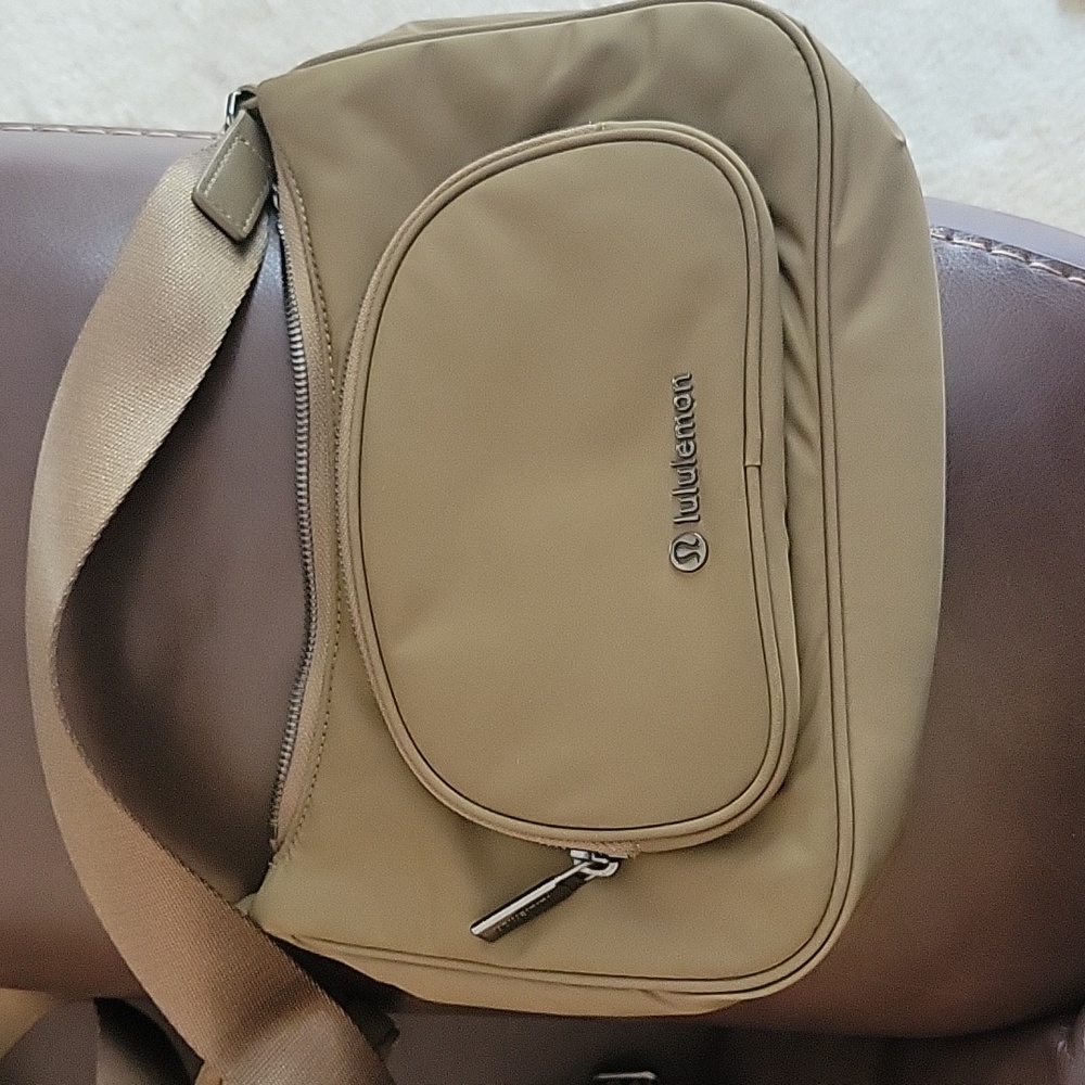 Lululemon Crossbody With Nano Pouch (Artifact) Rare! Gem